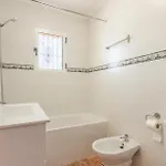 Stunning In With Swimming Pool Будинок відпочинку