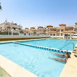 Будинок відпочинку Stunning In With Swimming Pool Торрев'єха