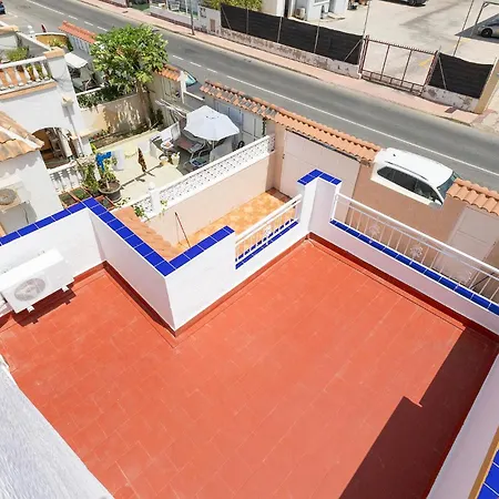 Stunning In With Swimming Pool *