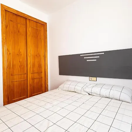 Stunning In With Swimming Pool *