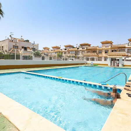 Ferienhaus Stunning In With Swimming Pool Torrevieja