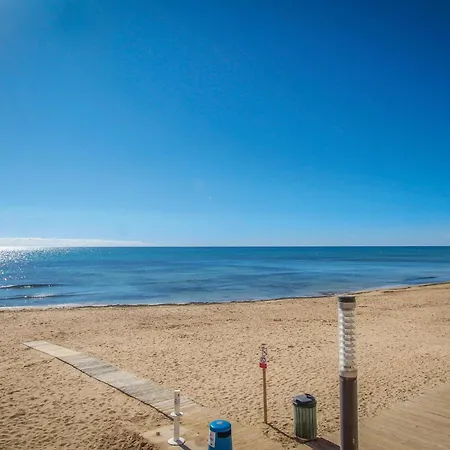 Holiday home Stunning In With Swimming Pool Torrevieja
