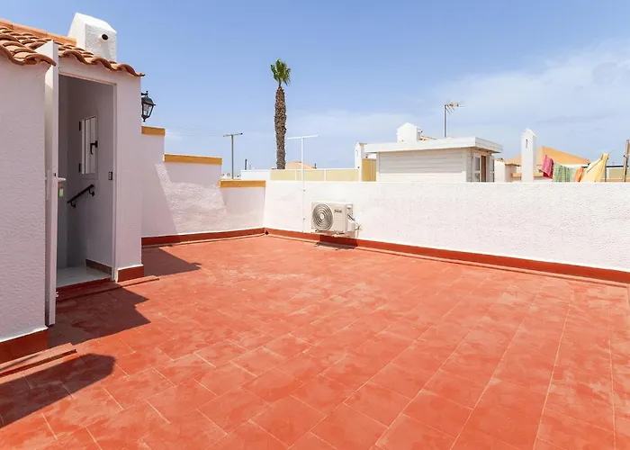 Stunning In With Swimming Pool Torrevieja